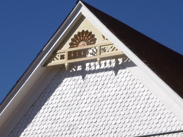 Nice detail on this house.